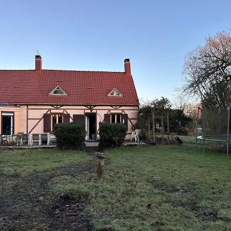 Maison Entiere Sur Ile Privee, Au Coeur Du Marais De Holiday home Tilques