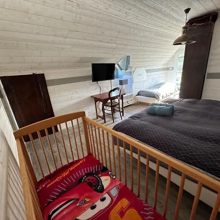 Casa de Férias Maison Entiere Sur Ile Privee, Au Coeur Du Marais De Tilques