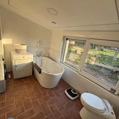 Holiday home Maison Entiere Sur Ile Privee, Au Coeur Du Marais De Tilques