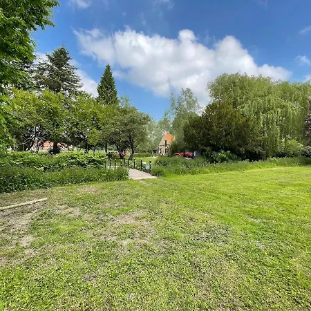 Casa de Férias Maison Entiere Sur Ile Privee, Au Coeur Du Marais De *