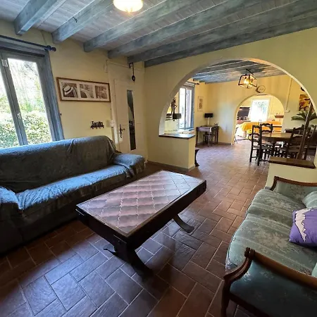 Holiday home Maison Entiere Sur Ile Privee, Au Coeur Du Marais De Tilques